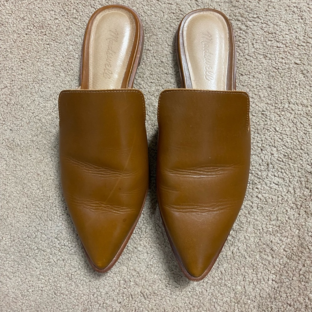 Madewell Brown Leather Mules size 8.5 in gently used condition.